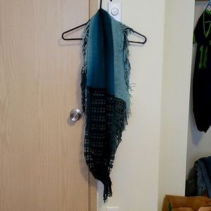 Gorgeous green scarf with fringe